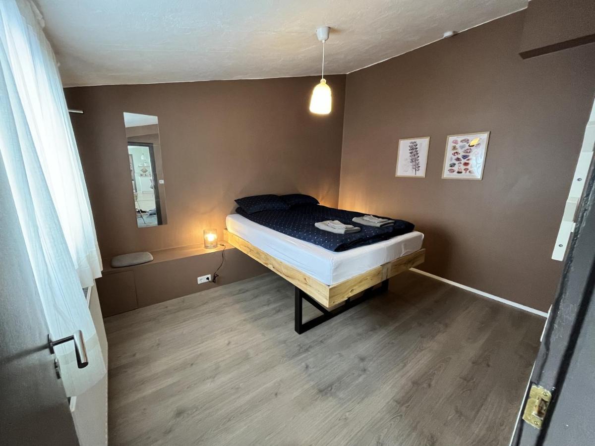 Bridge Apartment Егилстадир Екстериор снимка